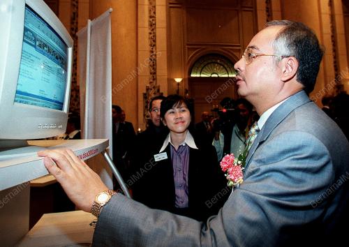 KL03-21_08_2000_NAJIB-DSA2002_12012016