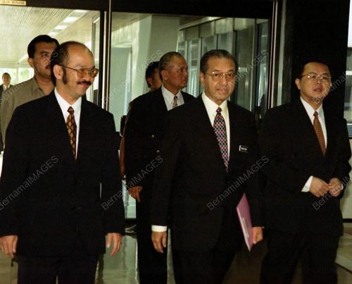 KL03-23_07_2001_PARLIMEN_28012016