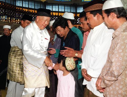 KL03-25_08_2000_AGONG-SALAM_12012016