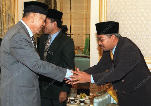 KL03-26-08_2000_AGONG_-_MB_12012016