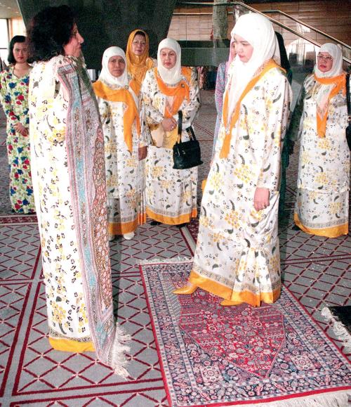 KL03-28_05_2000_PERMAISURI_AGON_07012016