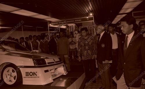 KL03_010190_AUTOMOBIL