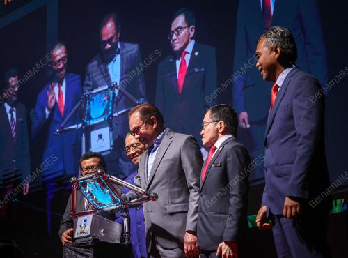 DATUK SERI ANWAR IBRAHIM