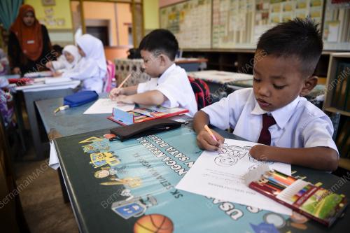 HARI PERTAMA PERSEKOLAHAN SESI 2020