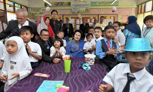 KL03_02042018_AUTISME_BN201804013822