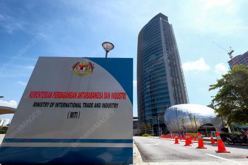 TINJAUAN DI MITI BAGI YANG MEMOHON KEBENARAN BEKERJA DAN BEROPERASI SEPANJANG TOTAL LOCKDOWN