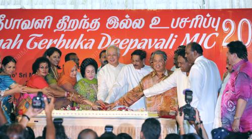 KL03_02112013_PM_DEEPAVALI