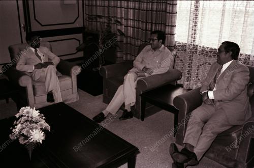 DATUK SERI DR. MAHATHIR BIN MOHAMAD
