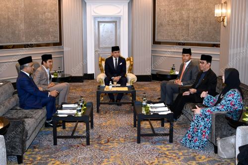TENGKU HASSANAL IBRAHIM ALAM SHAH