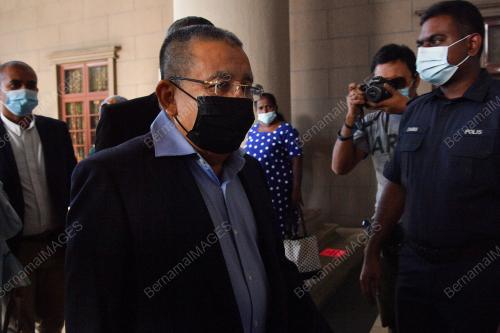 TAN SRI MOHD ISA SAMAD