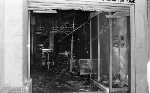 KL03_03032015_KEDAI_TERBAKAR