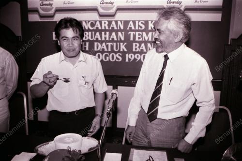 DATUK ELYAS OMAR (DATUK BANDAR)