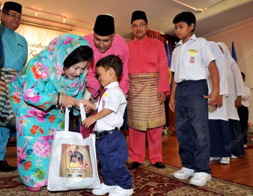 KL03_03082012_ROSMAH