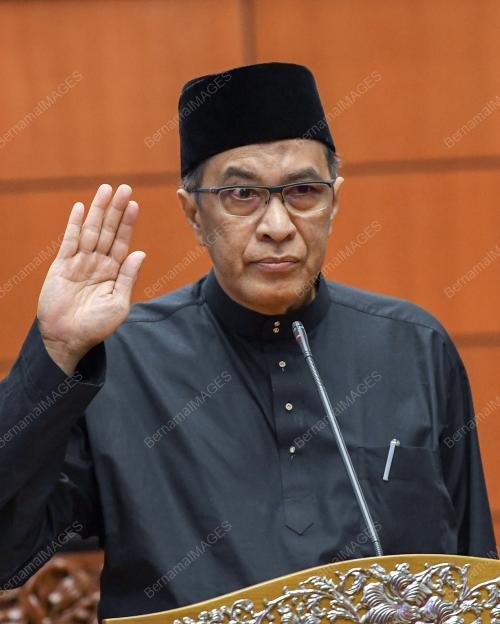 KL03_03092018_ANGKAT_SUMPAH