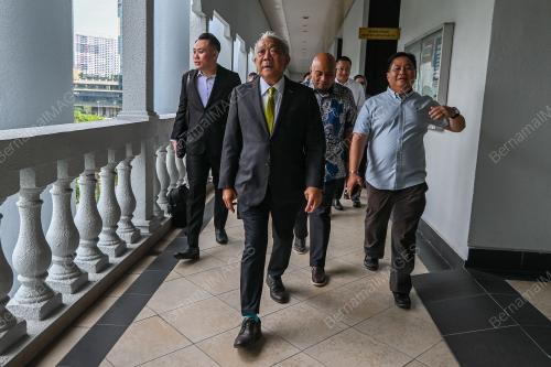 DATUK SERI BUNG MOKTAR RADIN