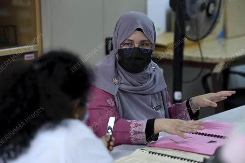 SITI SUHAILA BURIHAN