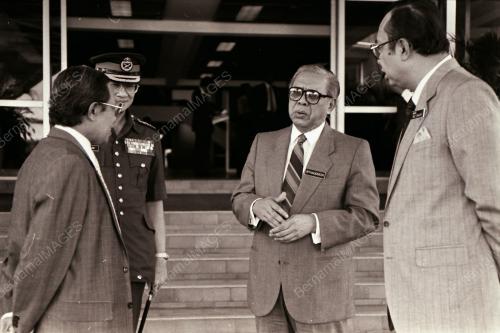 TENGKU AHMAD RITHAUDDEEN