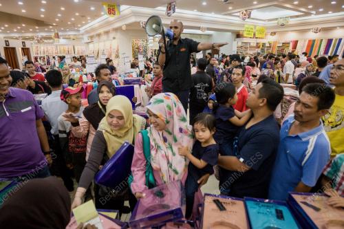 KL03_04062017_PERSEDIAAN_RAYA