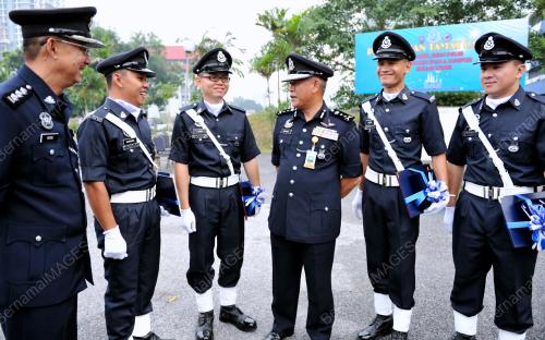 KL03_04072012_POLIS