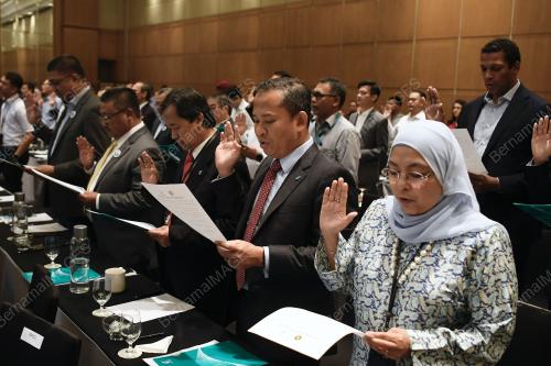 KL03_04112019_DIALOG_BN201911036391