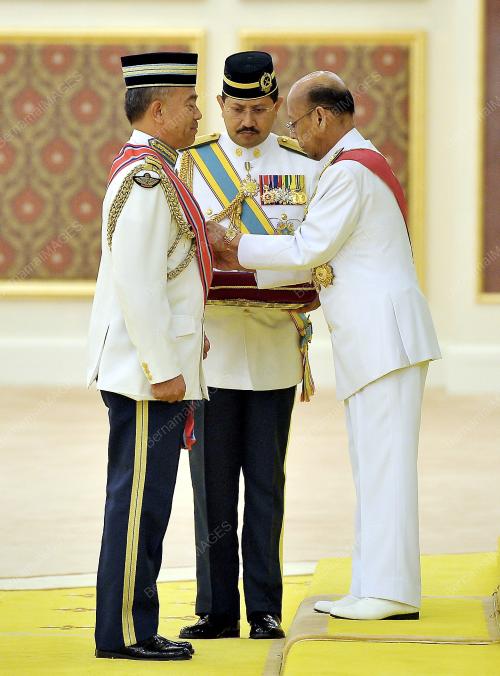 KL03_04122014_AGONG_PINGAT