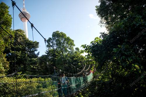 VISIT MALAYSIA 2020 (MALAYSIA MENUJU TEKNOLOGI DIGITAL)