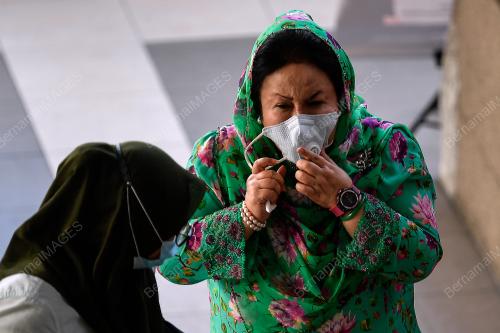 DATIN SERI ROSMAH MANSOR