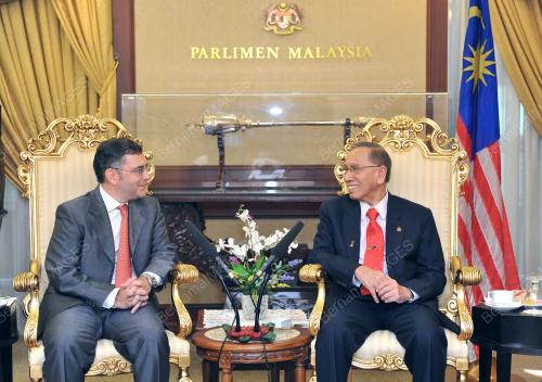 KL03_05112014_PARLIMEN