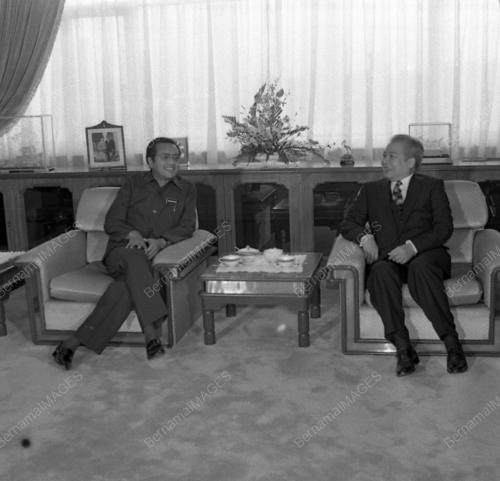 MAHATHIR MOHAMAD