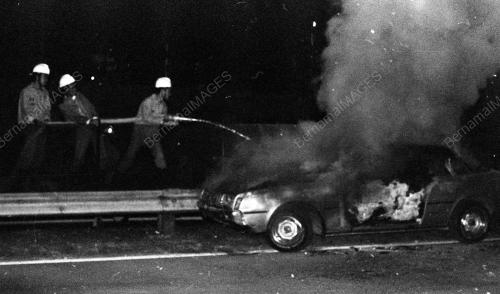 KL03_06022015_KERETA_TERBAKAR