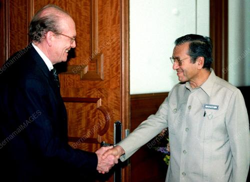 DR MAHATHIR - FRENCH FOREIGN TRADE MINISTER