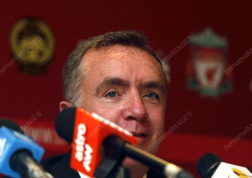 IAN AYRE