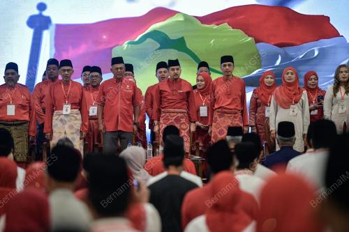 DATUK DR ASYRAF WAJDI DUSUKI