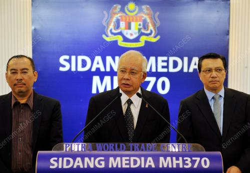 KL03_06082015_PM_MH370