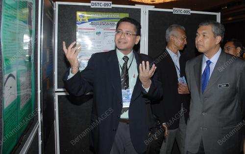 AHMAD ZAHID HAMIDI