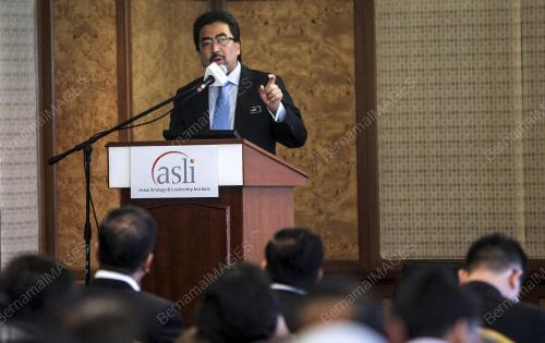 KL03_06102017_HOUSING_BN201710047412