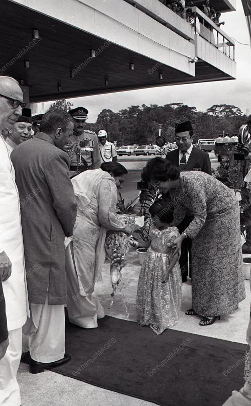 PRESIDEN PAKISTAN MUHAMMAD ZIA-UL-HAQ