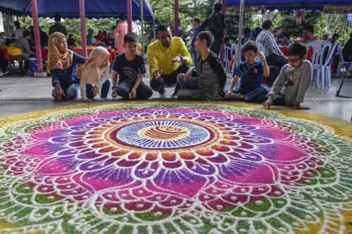 KL03_06112018_DIWALI_BN201811012564
