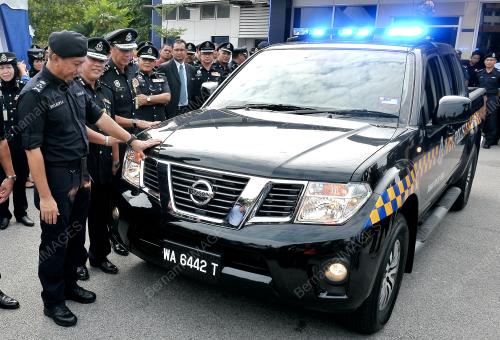 KL03_07012015_POLIS_SKUTER
