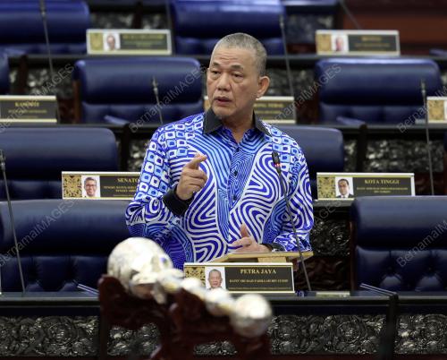 DATUK SERI FADILLAH YUSOF