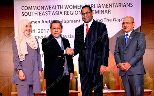 KL03_07042017_PARLIMENT