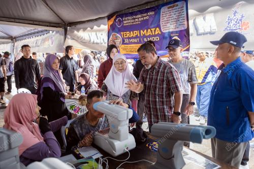 DATUK SERI DR WAN AZIZAH WAN ISMAIL