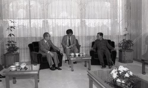 DR. MAHATHIR MOHAMAD