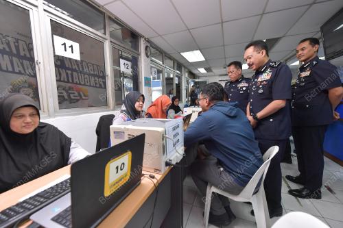 DATUK SERI MOHD YUSRI HASSAN BASRI