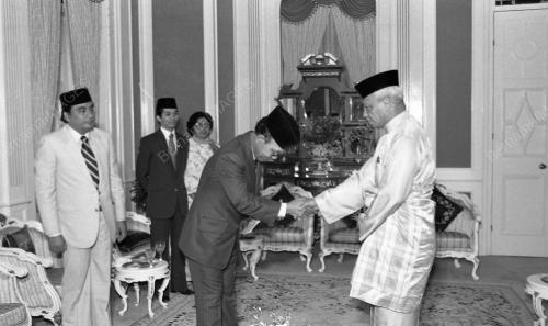 KL03_08012015_AGONG_BAKTI