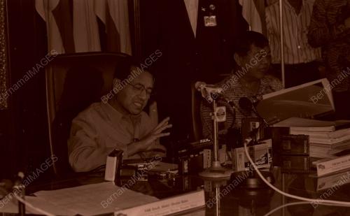 KL03_080490_UMNO