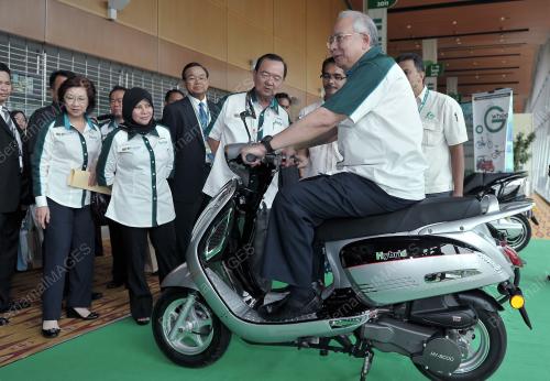 DATUK SERI MOHD NAJIB TUN RAZAK