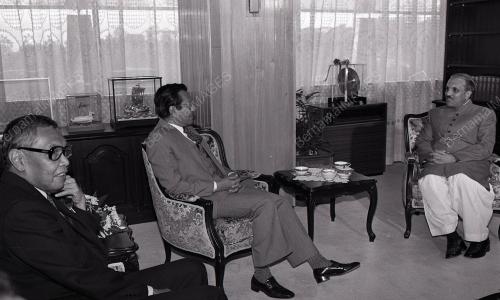 PRESIDEN PAKISTAN MUHAMMAD ZIA-UL-HAQ