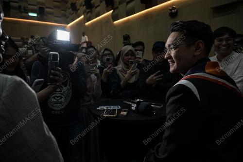 AFGANSYAH REZA