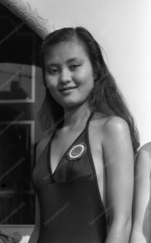 KL03_09012015_KONTES_RATU_CANTIK